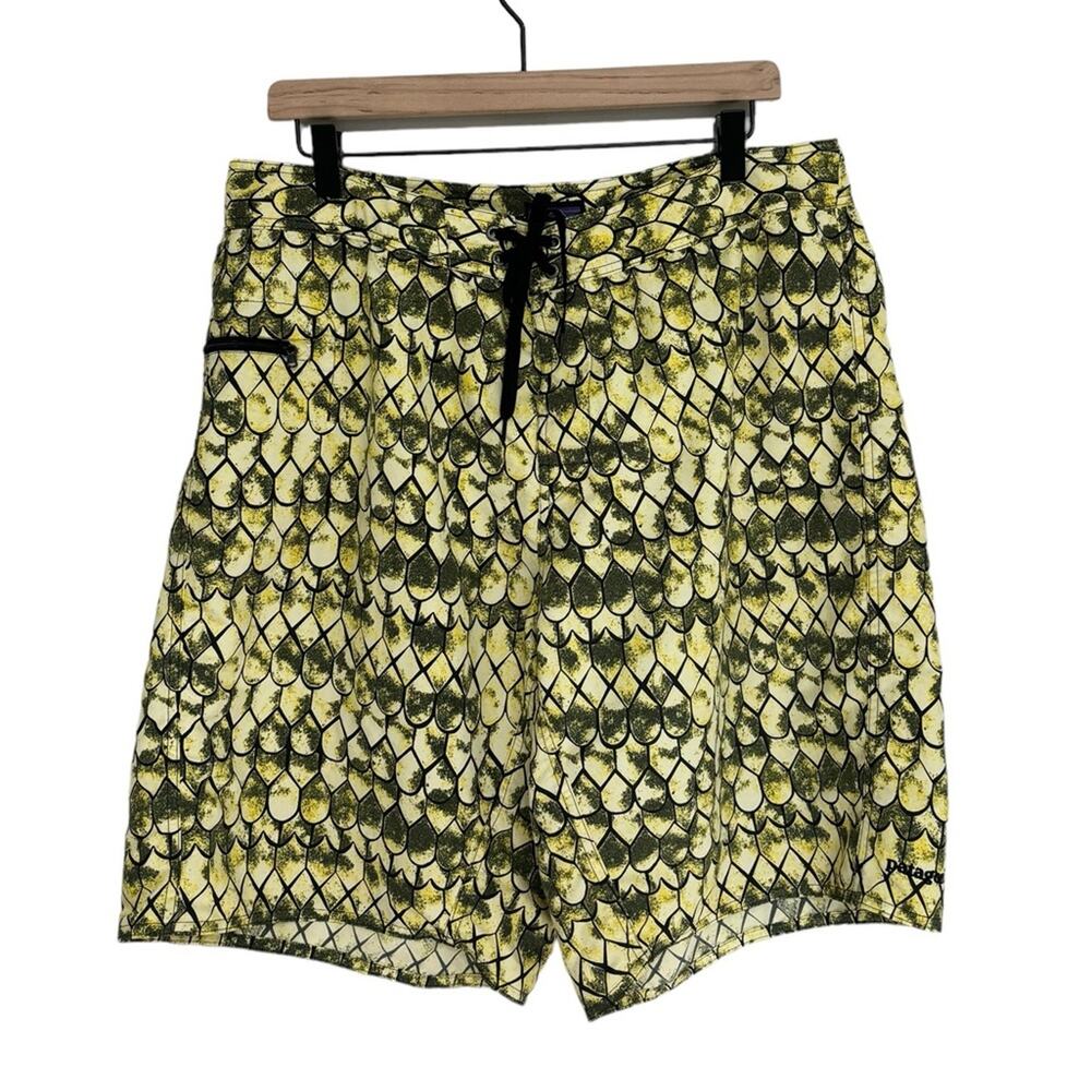 Vintage Patagonia Men’s Fish Scale Print Swim Trunks Yellow and Green - Size 36